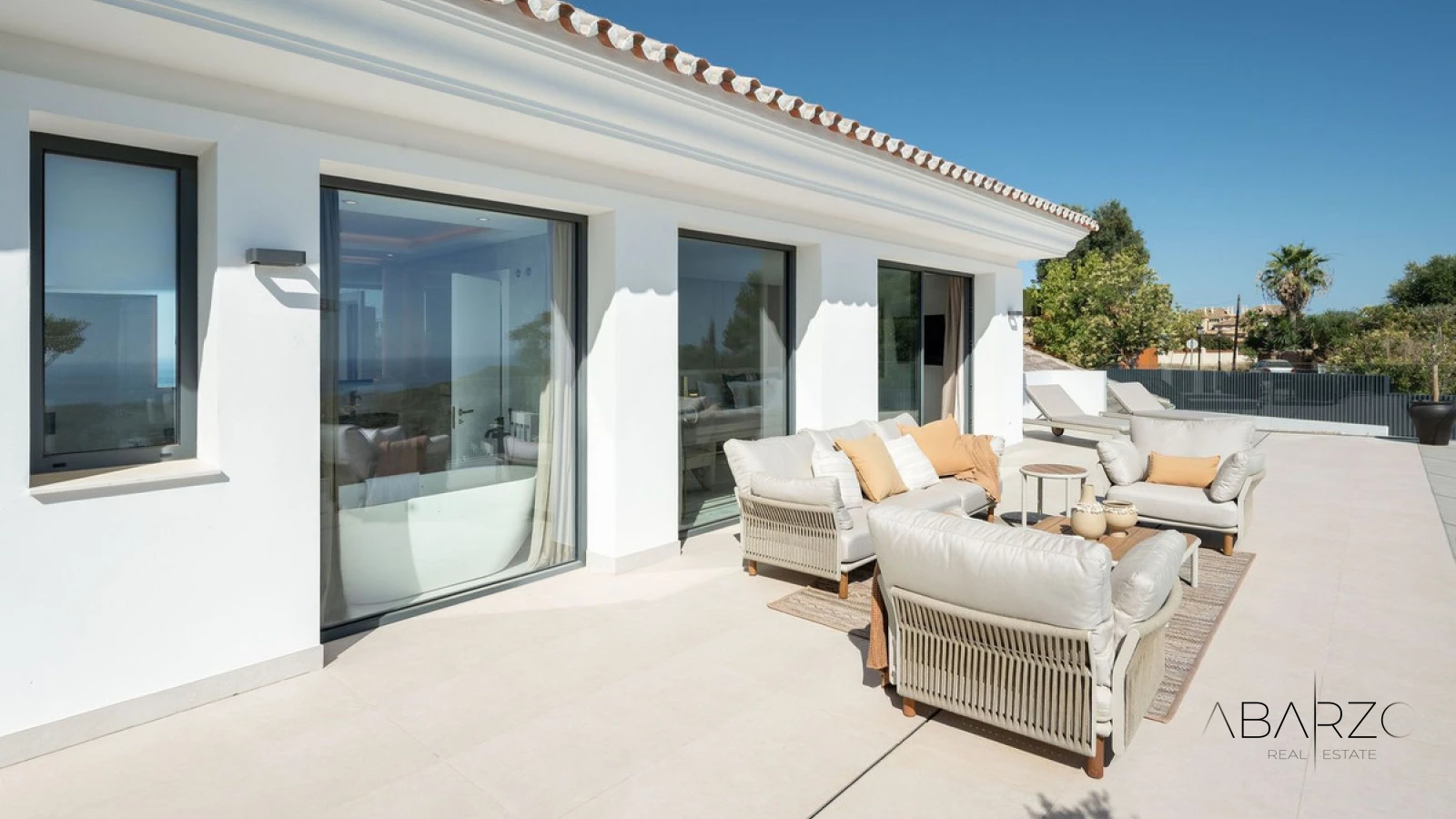 Brand New Luxury Villa in Elviria Marbella with Panoramic Sea Views — interior, Marbella East, Marbella (11 of 49)