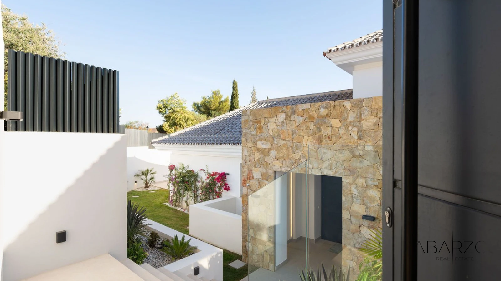 Brand New Luxury Villa in Elviria Marbella with Panoramic Sea Views — interior, Marbella East, Marbella (45 of 49)