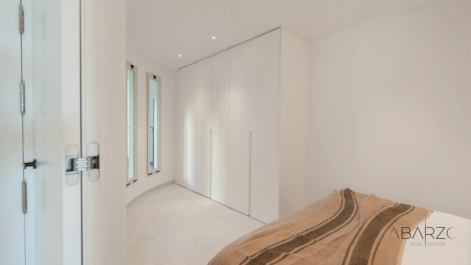Stunning 3-Bedroom Apartment with Sea Views in Nueva Andalucía, Marbella — interior, Nueva Andalucía, Marbella (38 of 41)