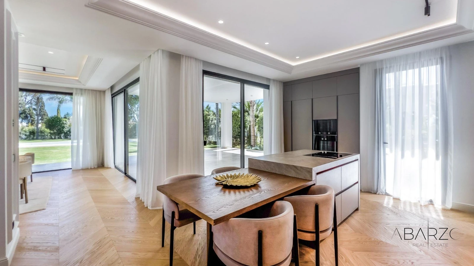 New Build Luxury Villas in Lomas de Marbella Club with Sea Views — interior, Golden Mile, Marbella (9 of 49)