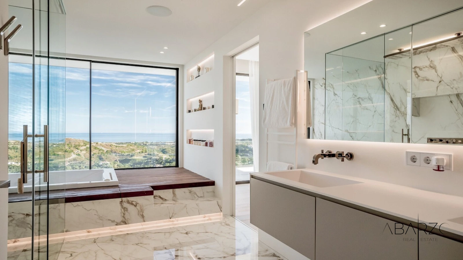 Luxurious 7-Bedroom Villa with Panoramic Sea Views in Marbella Club Golf Resort — interior, Marbella Club Golf Resort, Benahavís (24 of 33)