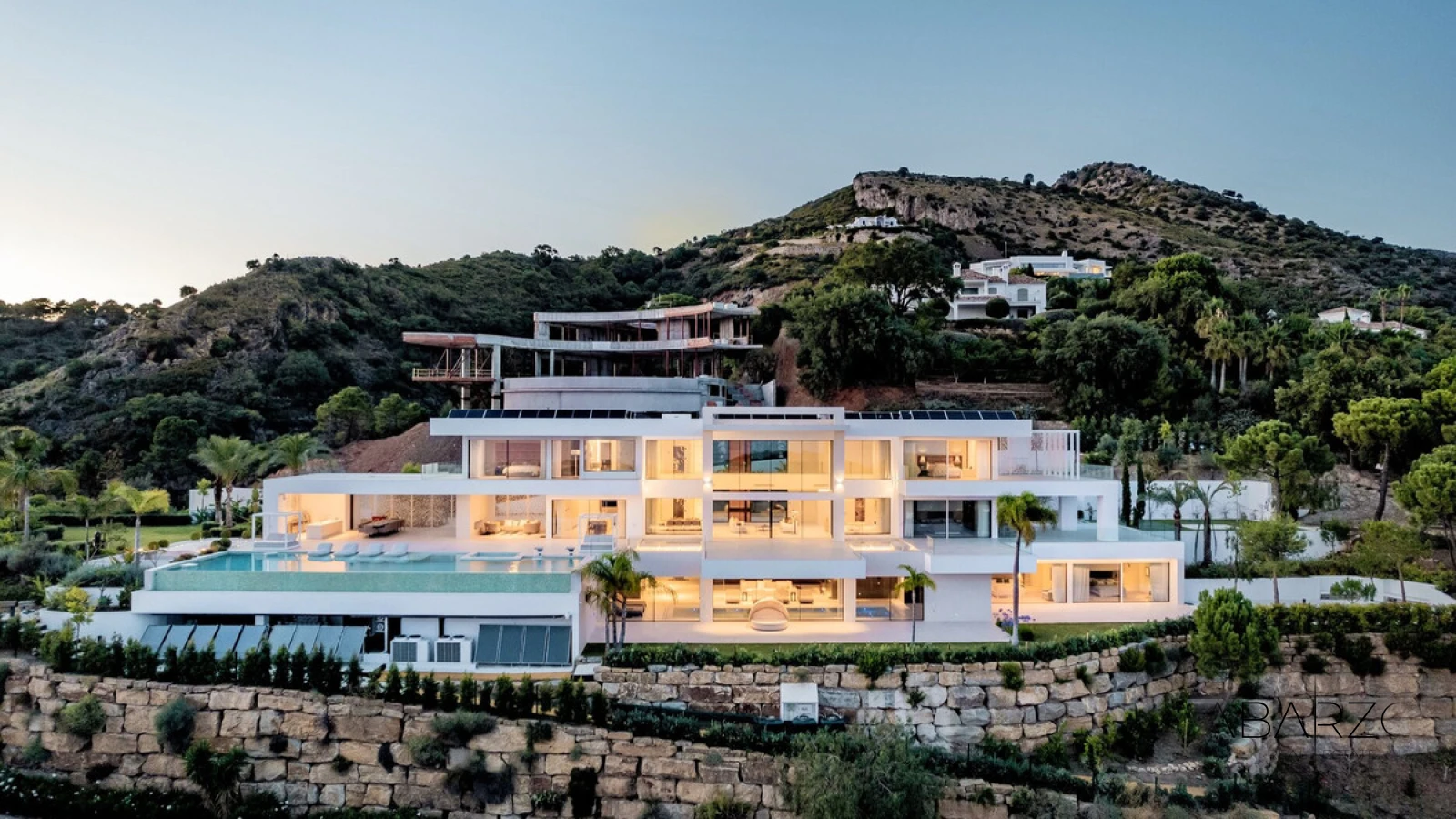 Luxurious 7-Bedroom Villa with Panoramic Sea Views in Marbella Club Golf Resort — interior, Marbella Club Golf Resort, Benahavís (32 of 33)