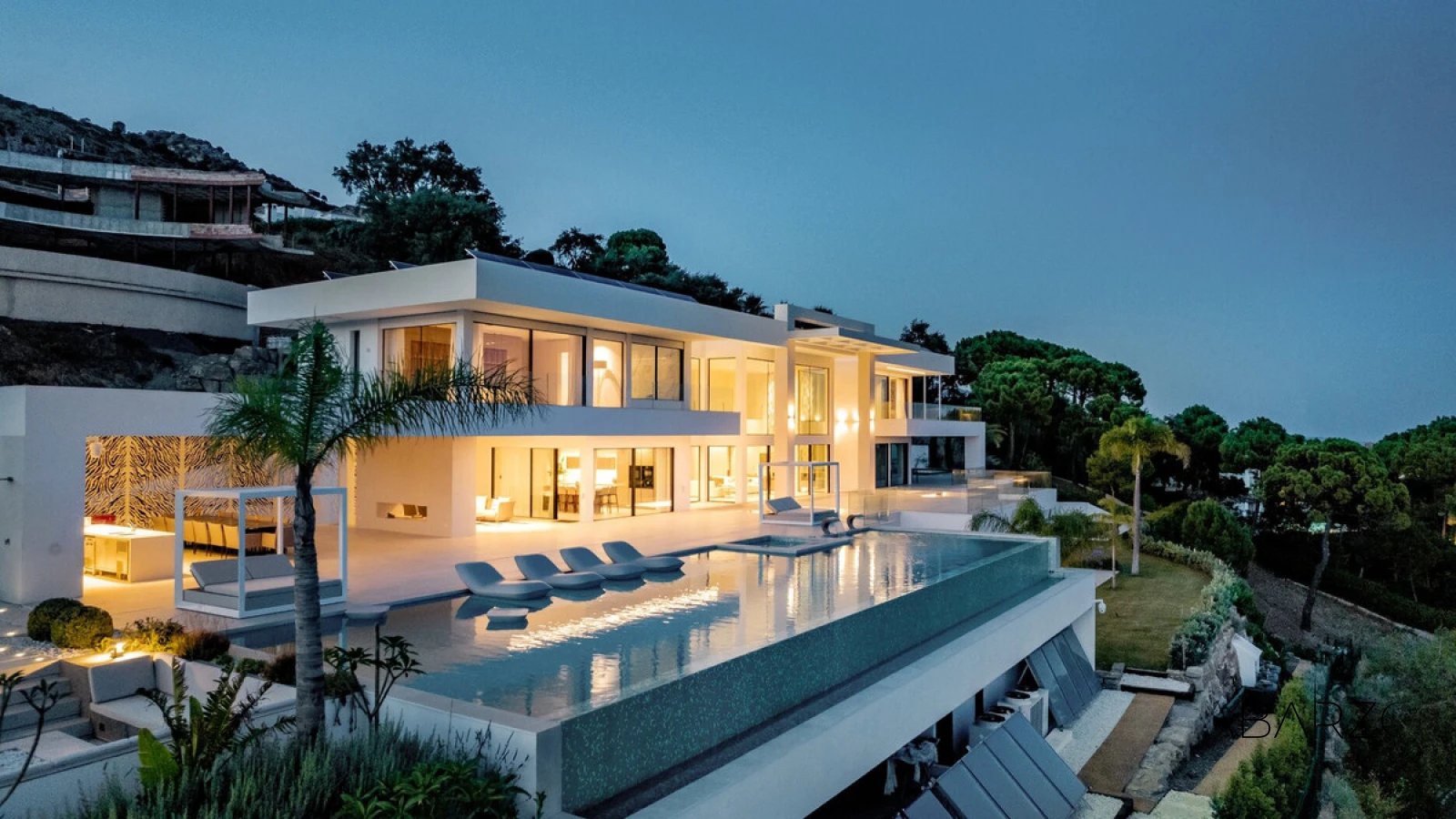 Luxurious 7-Bedroom Villa with Panoramic Sea Views in Marbella Club Golf Resort — interior, Marbella Club Golf Resort, Benahavís (31 of 33)