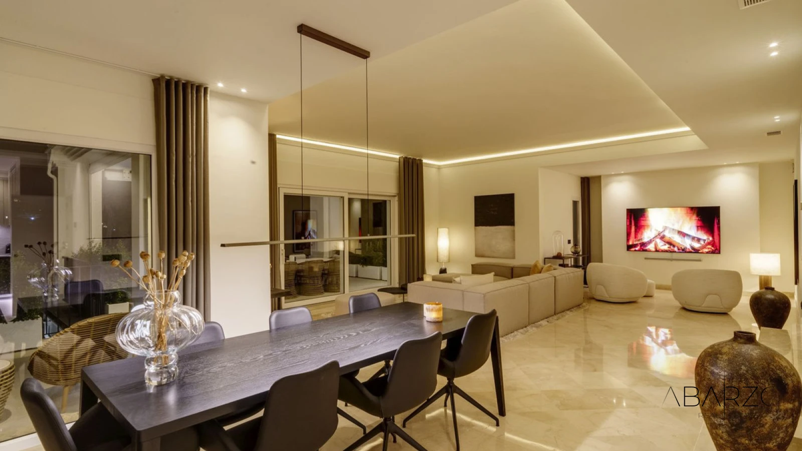 Chalet with Golf Views in Gated Community, Renovated 2024, Pool & Jacuzzi — interior, Nueva Andalucía, Marbella (26 of 27)