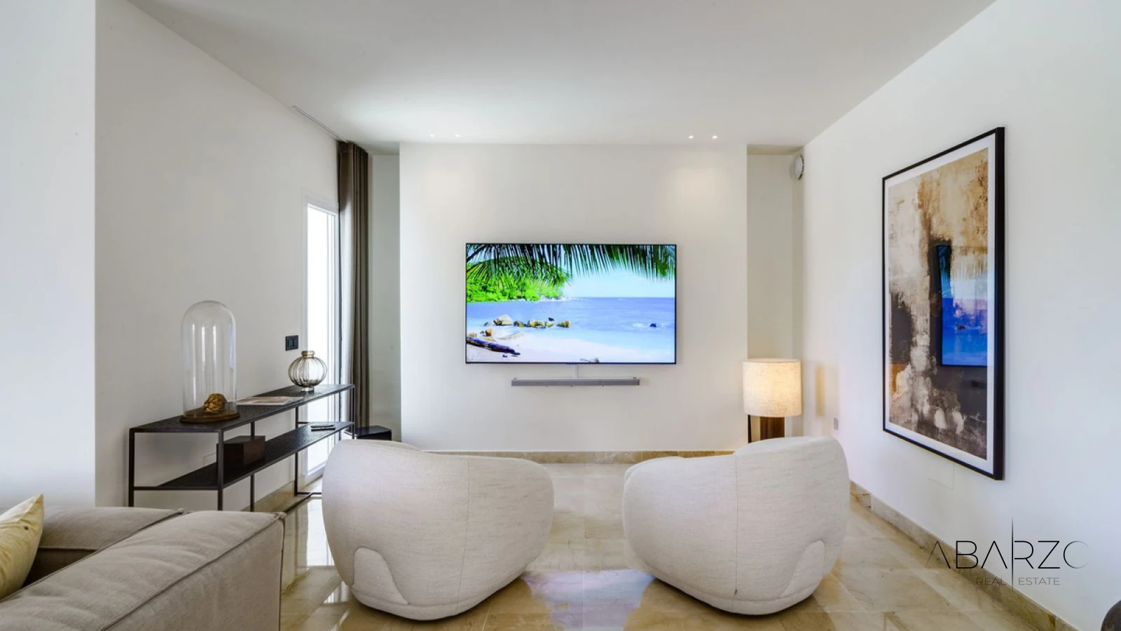 Chalet with Golf Views in Gated Community, Renovated 2024, Pool & Jacuzzi — interior, Nueva Andalucía, Marbella (13 of 27)