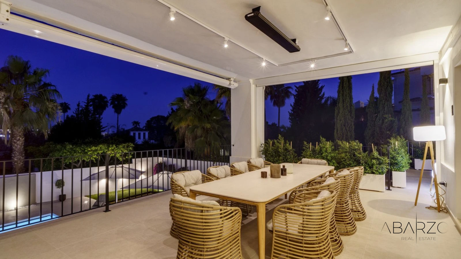 Chalet with Golf Views in Gated Community, Renovated 2024, Pool & Jacuzzi — interior, Nueva Andalucía, Marbella (23 of 27)