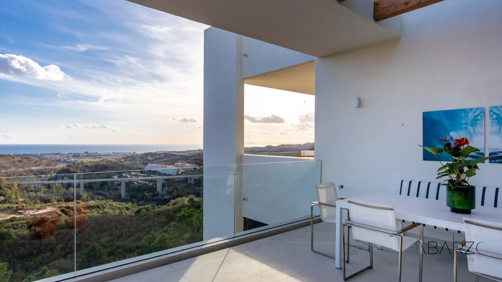 Exclusive penthouses and flats next to Marbella Club Golf with Mediterranean views — interior, Los Flamingos, Benahavís (38 of 45)