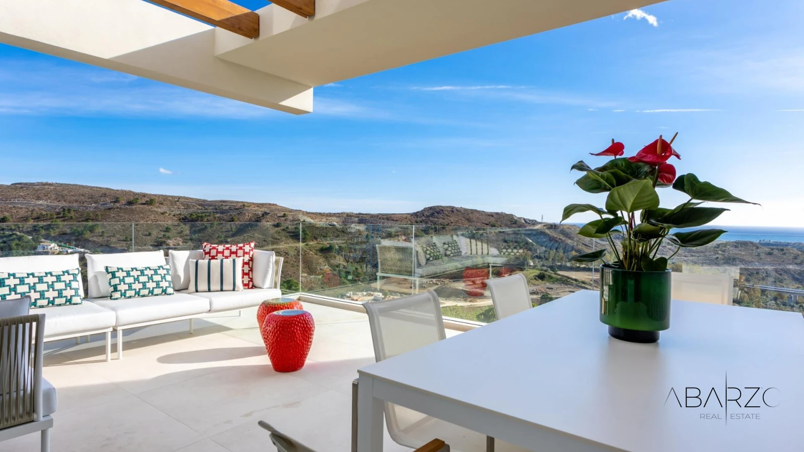 Exclusive penthouses and flats next to Marbella Club Golf with Mediterranean views — interior, Los Flamingos, Benahavís (34 of 45)