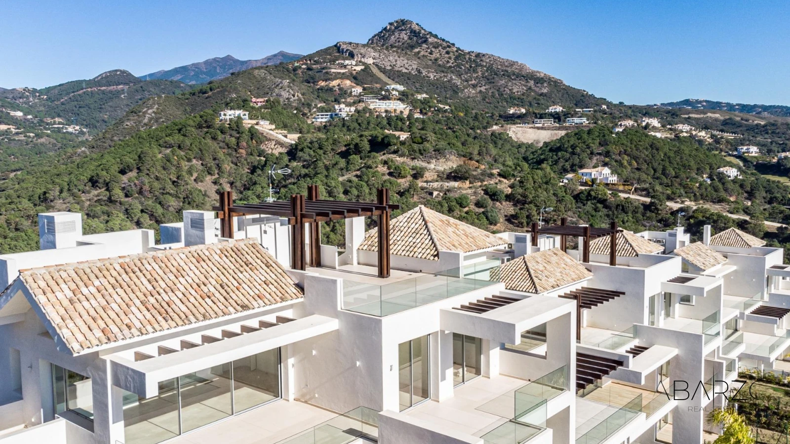 Exclusive penthouses and flats in Marbella Club Golf Resort with Mediterranean views — interior, Marbella Club Golf Resort, Benahavís (2 of 19)