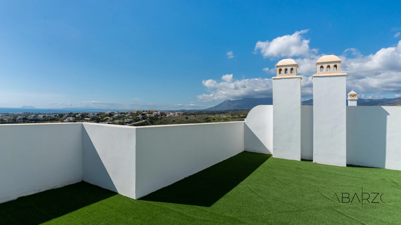 Exclusive 2-Bedroom Penthouse with Sea Views in Costa del Sol — interior, New Golden Mile, Estepona (25 of 29)