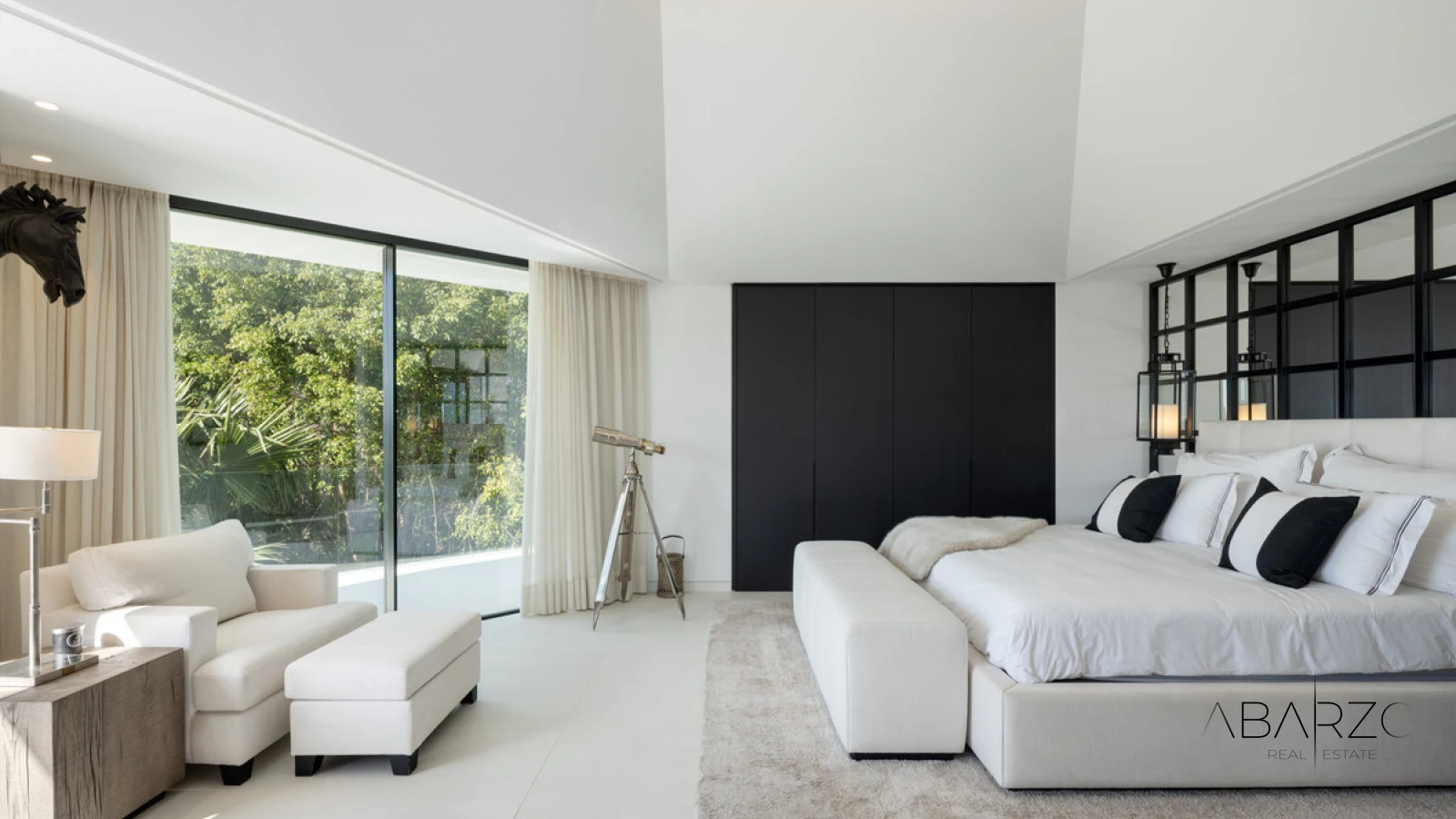 Luxury Villa with Panoramic Sea Views in La Quinta Golf Resort, Benahavís — interior, La Quinta, Benahavís (3 of 46)