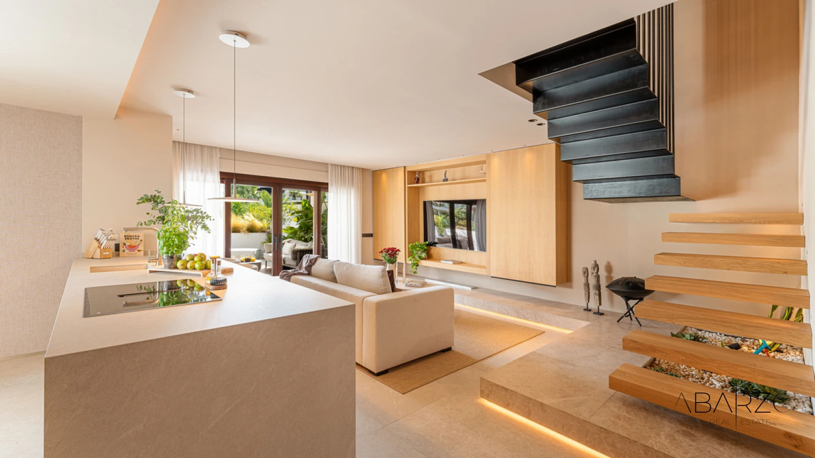 Luxurious three-bedroom duplex penthouse with terraces in Las Lomas del Rey, Marbella Golden Mile — interior, Golden Mile, Marbella (7 of 28)
