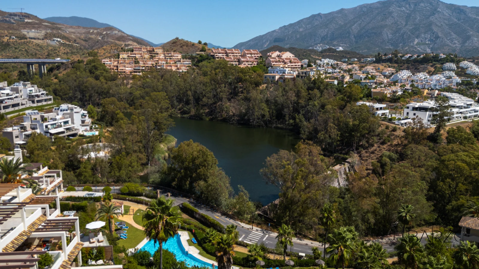 Apartment Jasmine in Nueva Andalucía with panoramic sea and mountain views — interior, Nueva Andalucía, Marbella (24 of 29)