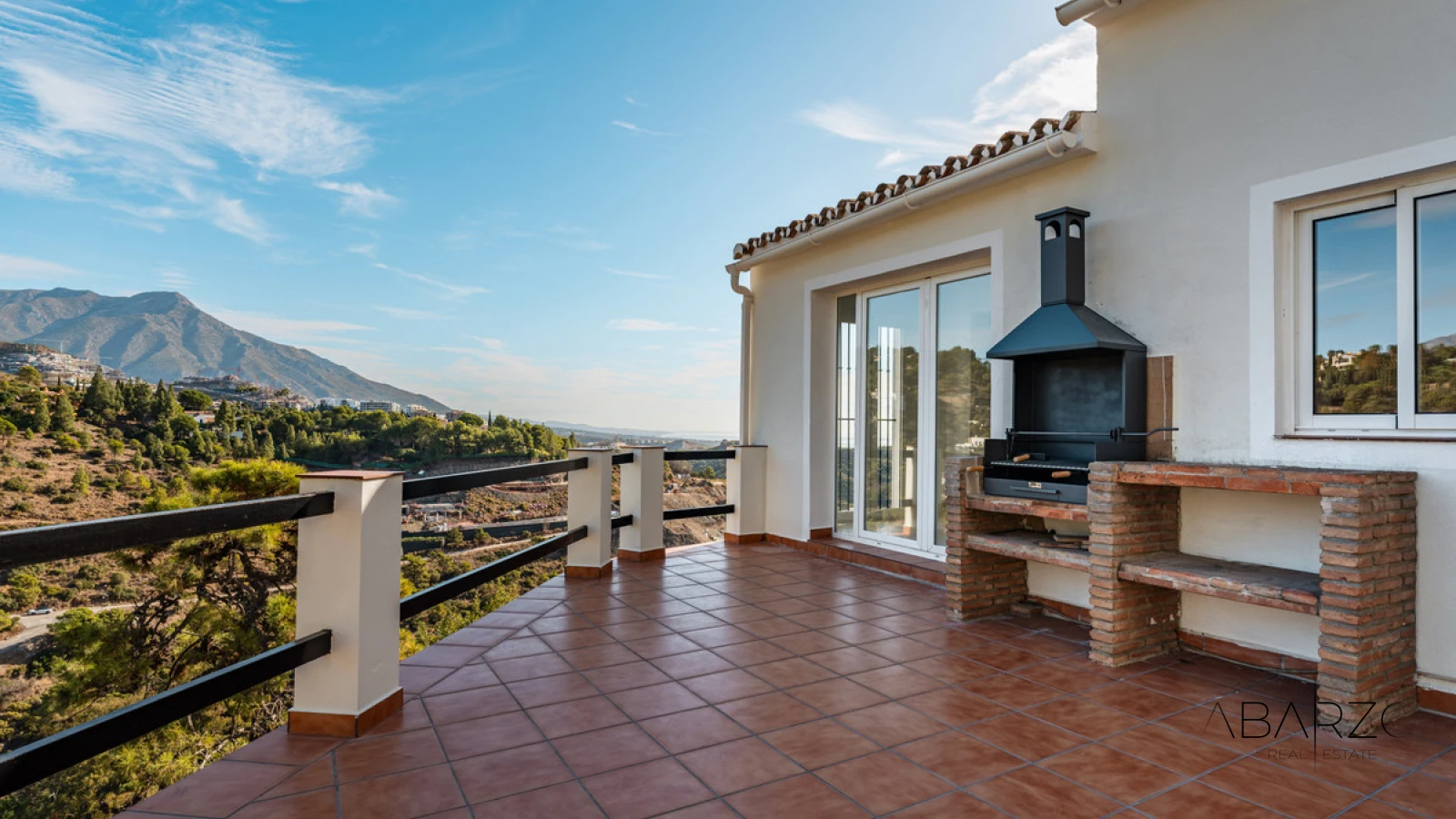 Villa in El Madroñal, Benahavís with panoramic sea views and private pool — interior, El Madroñal, Benahavís (48 of 49)