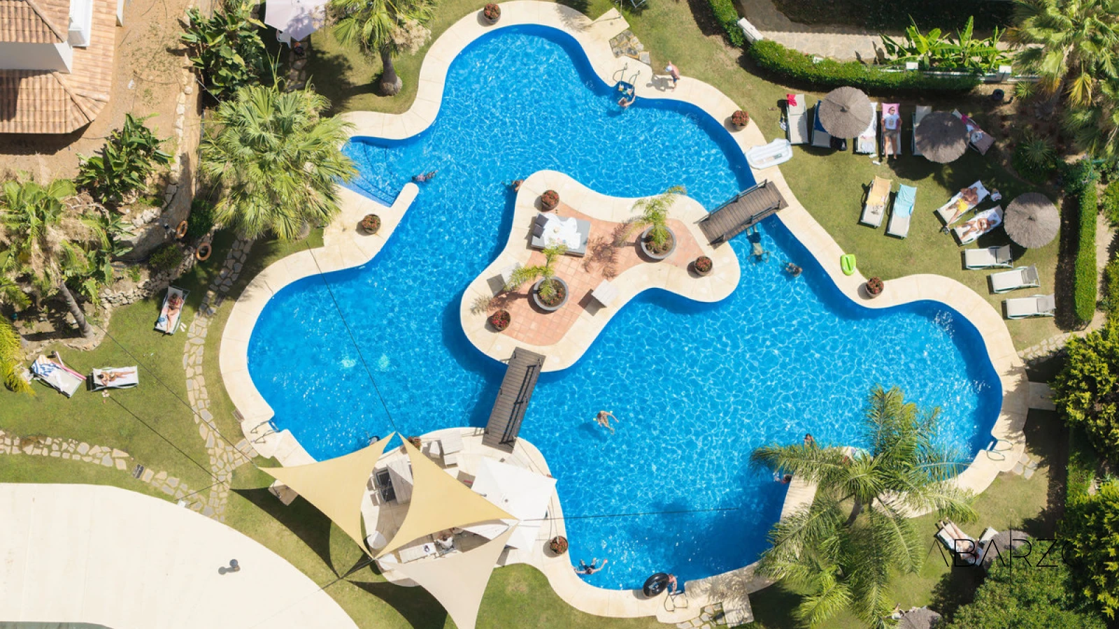 Duplex apartment for sale in Aloha Hill Club, Nueva Andalucía with sea views and luxury amenities — interior, Nueva Andalucía, Marbella (23 of 28)