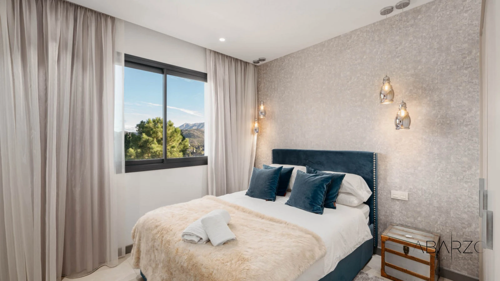 Luxury Villa in El Madroñal, Benahavís with Panoramic Sea and Mountain Views — interior, El Madroñal, Benahavís (31 of 49)