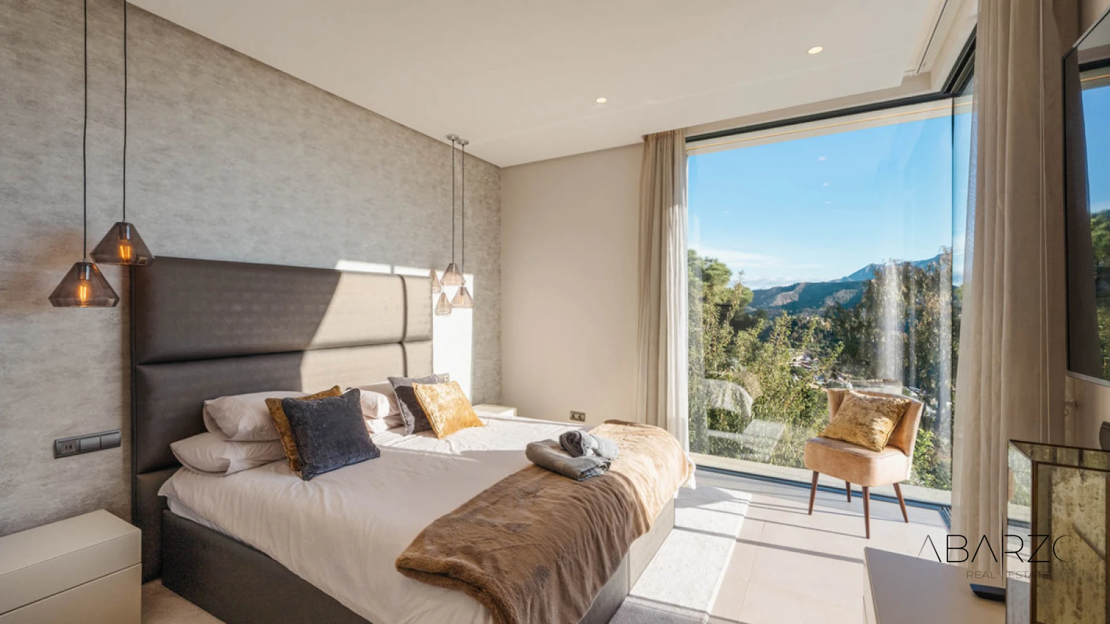Luxury Villa in El Madroñal, Benahavís with Panoramic Sea and Mountain Views — interior, El Madroñal, Benahavís (23 of 49)