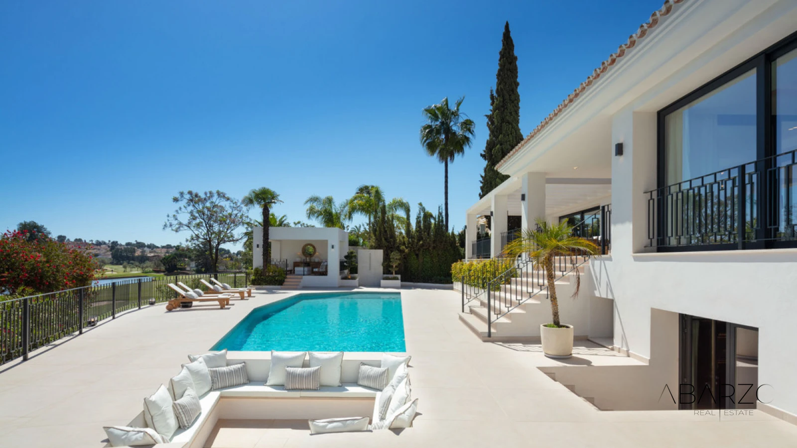Exceptional 5-Bedroom Villa in Las Brisas Golf, Nueva Andalucía with Heated Pools and Golf Views — interior, Nueva Andalucía, Marbella (12 of 40)