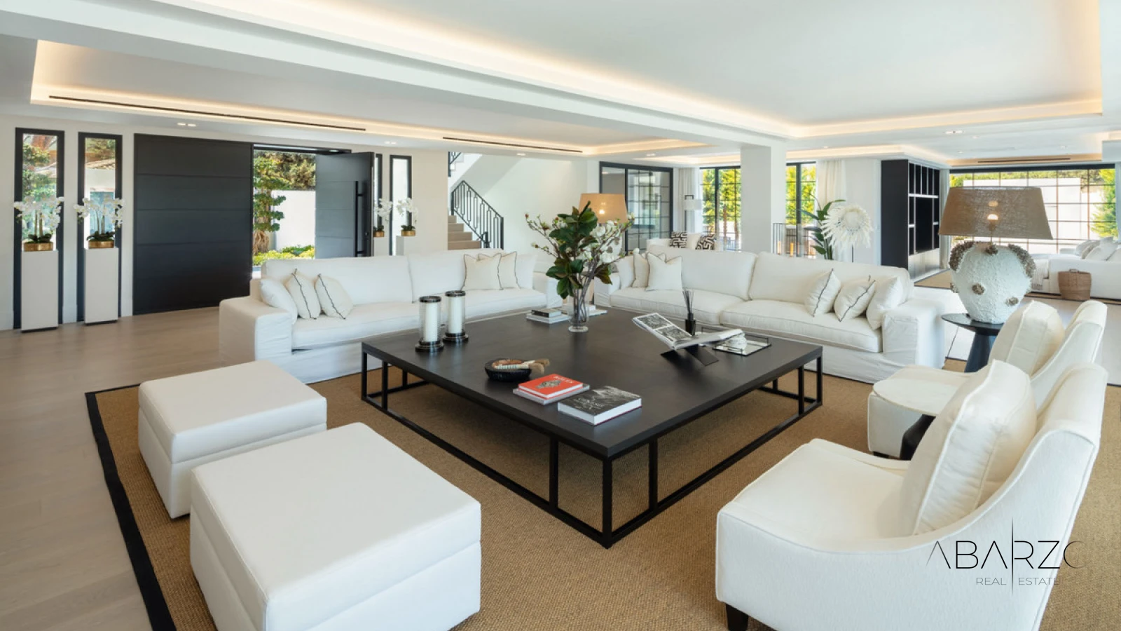 Exceptional 5-Bedroom Villa in Las Brisas Golf, Nueva Andalucía with Heated Pools and Golf Views — interior, Nueva Andalucía, Marbella (6 of 40)