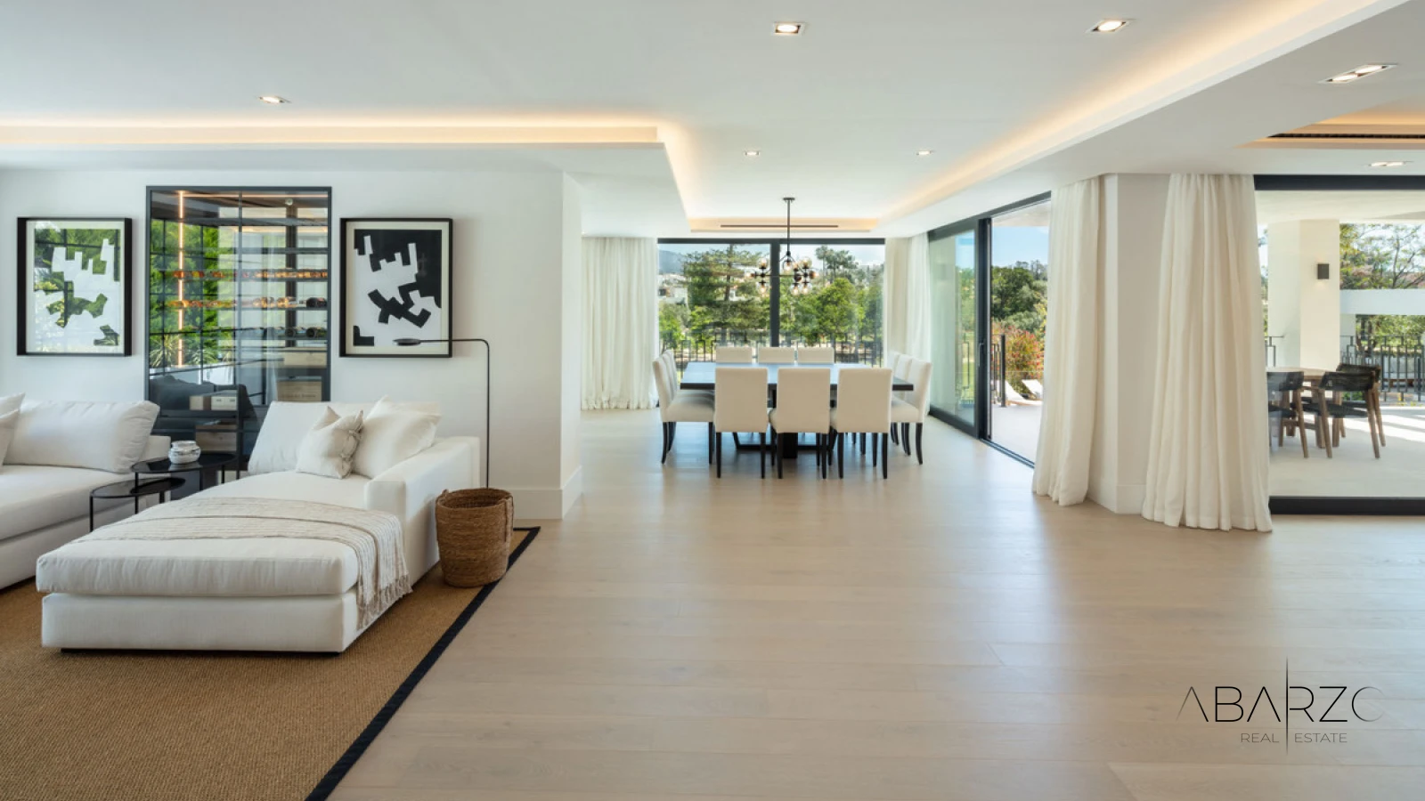 Exceptional 5-Bedroom Villa in Las Brisas Golf, Nueva Andalucía with Heated Pools and Golf Views — interior, Nueva Andalucía, Marbella (14 of 40)