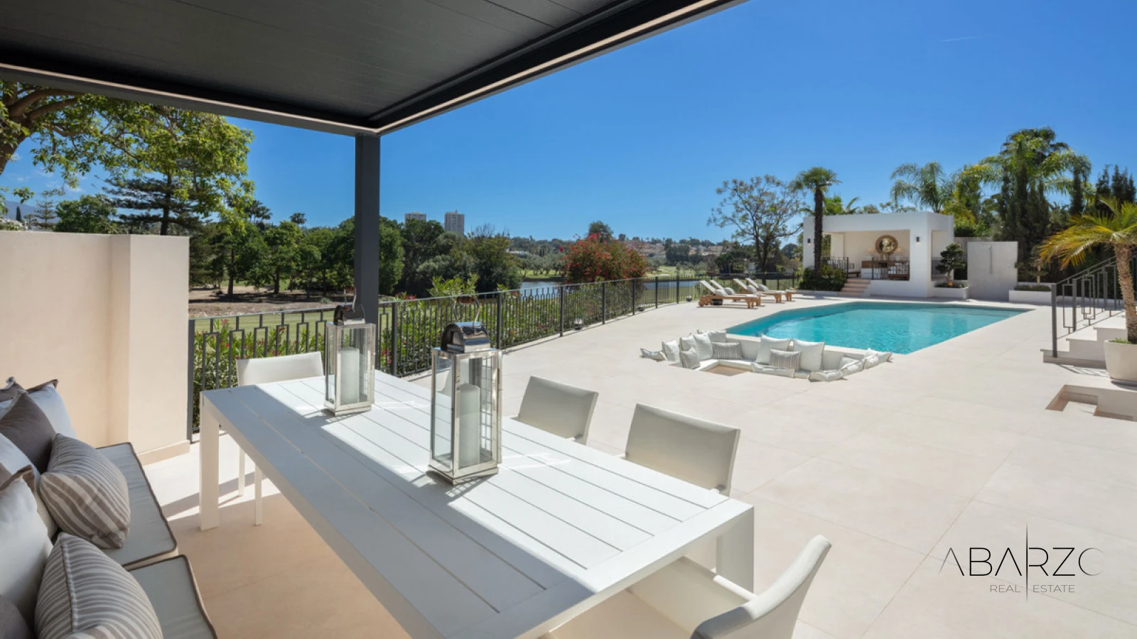 Exceptional 5-Bedroom Villa in Las Brisas Golf, Nueva Andalucía with Heated Pools and Golf Views — interior, Nueva Andalucía, Marbella (4 of 40)