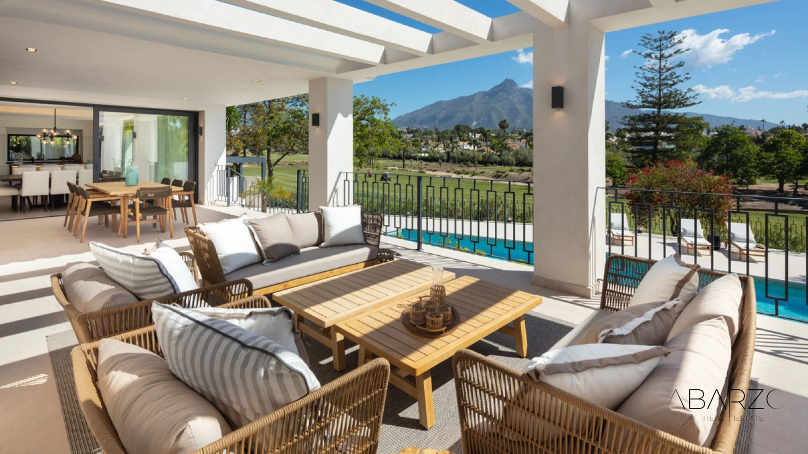 Exceptional 5-Bedroom Villa in Las Brisas Golf, Nueva Andalucía with Heated Pools and Golf Views — interior, Nueva Andalucía, Marbella (10 of 40)