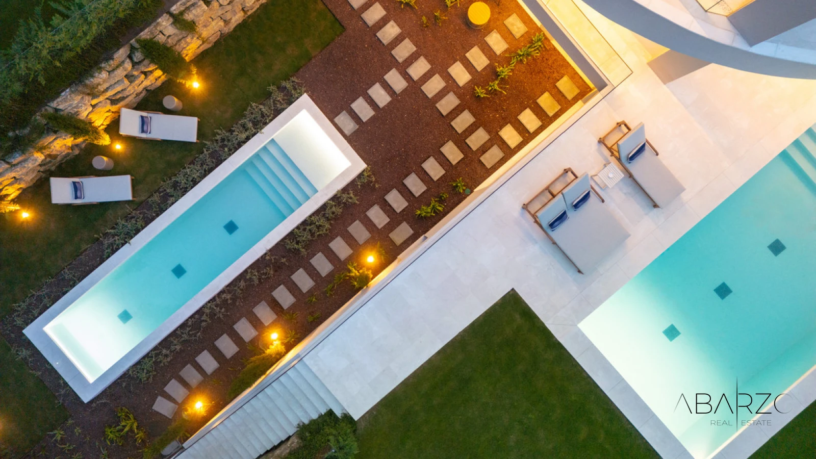 Exclusive 5-Bedroom Villa with Jacuzzi and Mountain Views in La Cerquilla, Marbella — interior, Nueva Andalucía, Marbella (43 of 44)