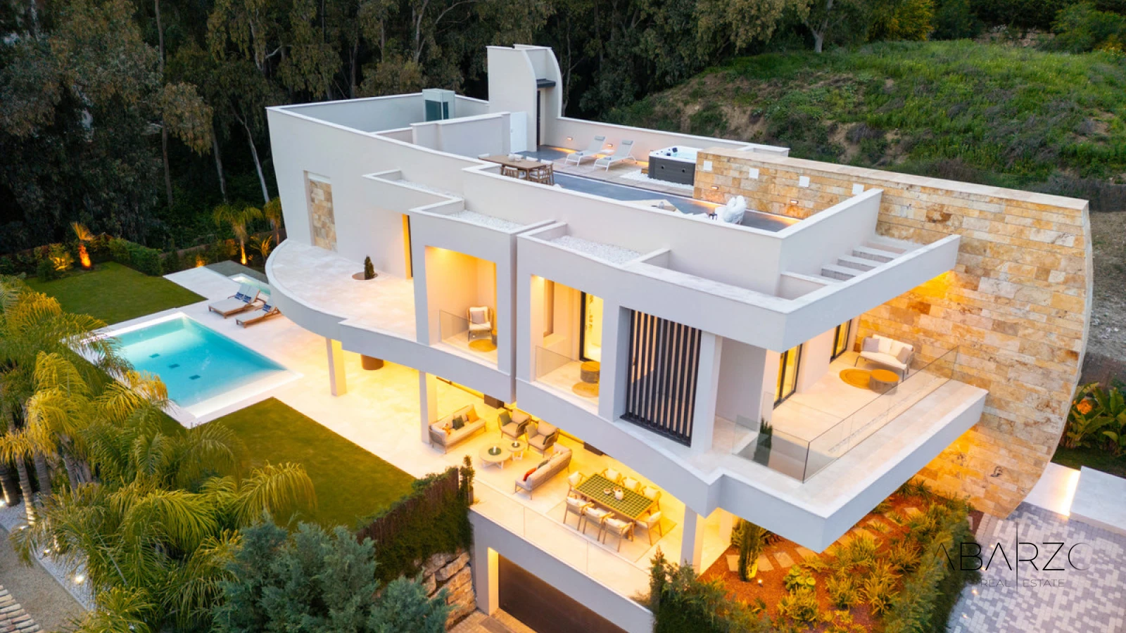 Exclusive 5-Bedroom Villa with Jacuzzi and Mountain Views in La Cerquilla, Marbella — interior, Nueva Andalucía, Marbella (2 of 44)