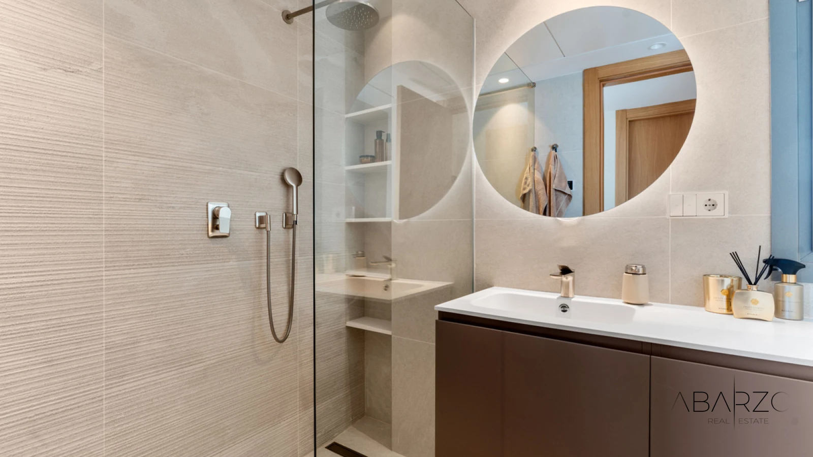 Duplex Penthouse for Sale in Real de la Quinta, Benahavís with Sea Views and Large Solarium — interior, La Quinta, Benahavís (27 of 49)