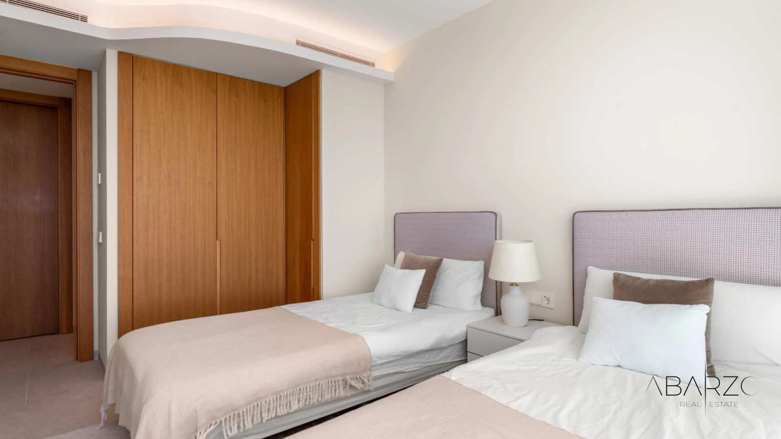 Duplex Penthouse for Sale in Real de la Quinta, Benahavís with Sea Views and Large Solarium — interior, La Quinta, Benahavís (31 of 49)