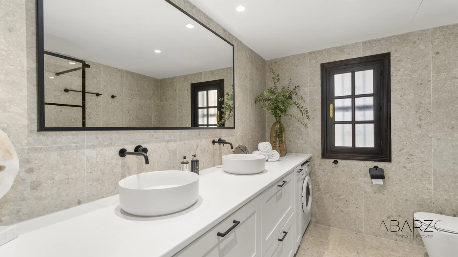Fully Renovated 3-Bedroom Apartment in Aldea Blanca with Pool Views — interior, Nueva Andalucía, Marbella (26 of 32)