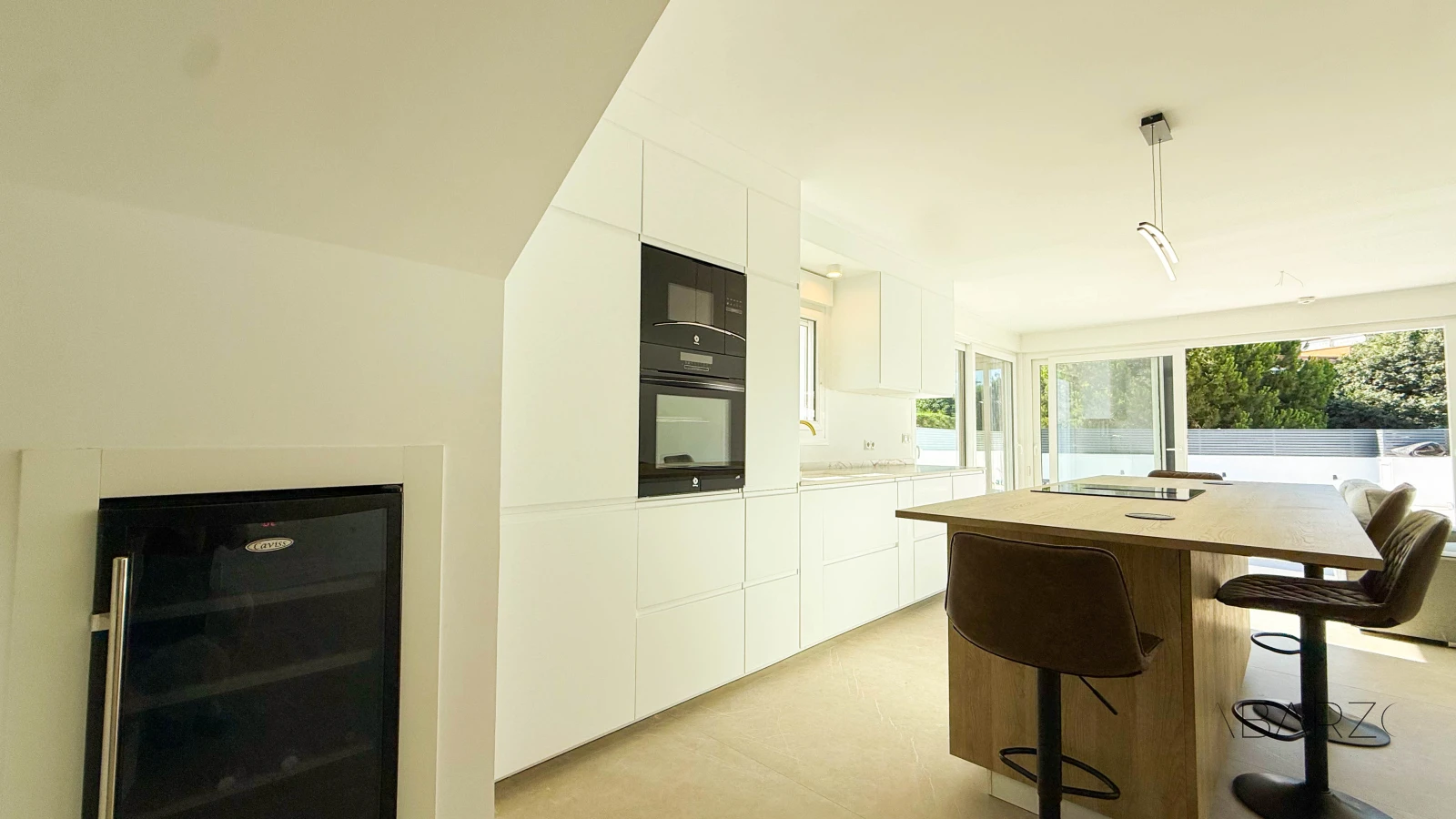 Corner townhouse in Marbella with heated pool and jacuzzi — interior, Marbella Centro, Marbella (14 of 44)