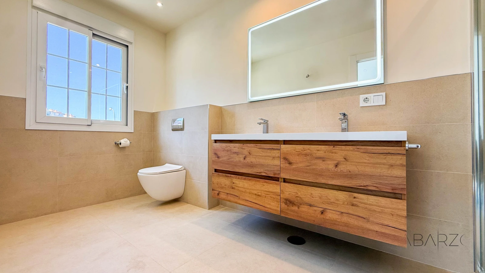 Corner townhouse in Marbella with heated pool and jacuzzi — interior, Marbella Centro, Marbella (27 of 44)