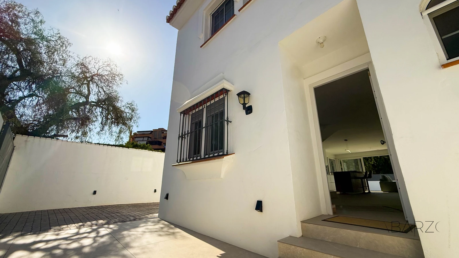 Corner townhouse in Marbella with heated pool and jacuzzi — interior, Marbella Centro, Marbella (9 of 44)