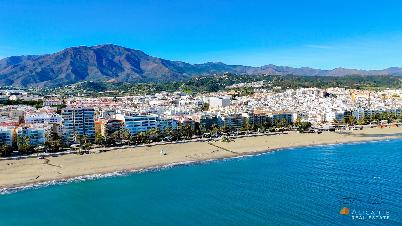 Renovated 2-Bedroom Apartment Near Estepona with Terrace and Sea Views — interior, New Golden Mile, Estepona (29 of 32)