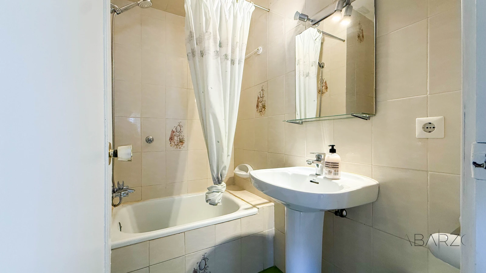 Beautiful Central Apartment in Marbella with Sea and Mountain Views — interior, Marbella Centro, Marbella (43 of 49)