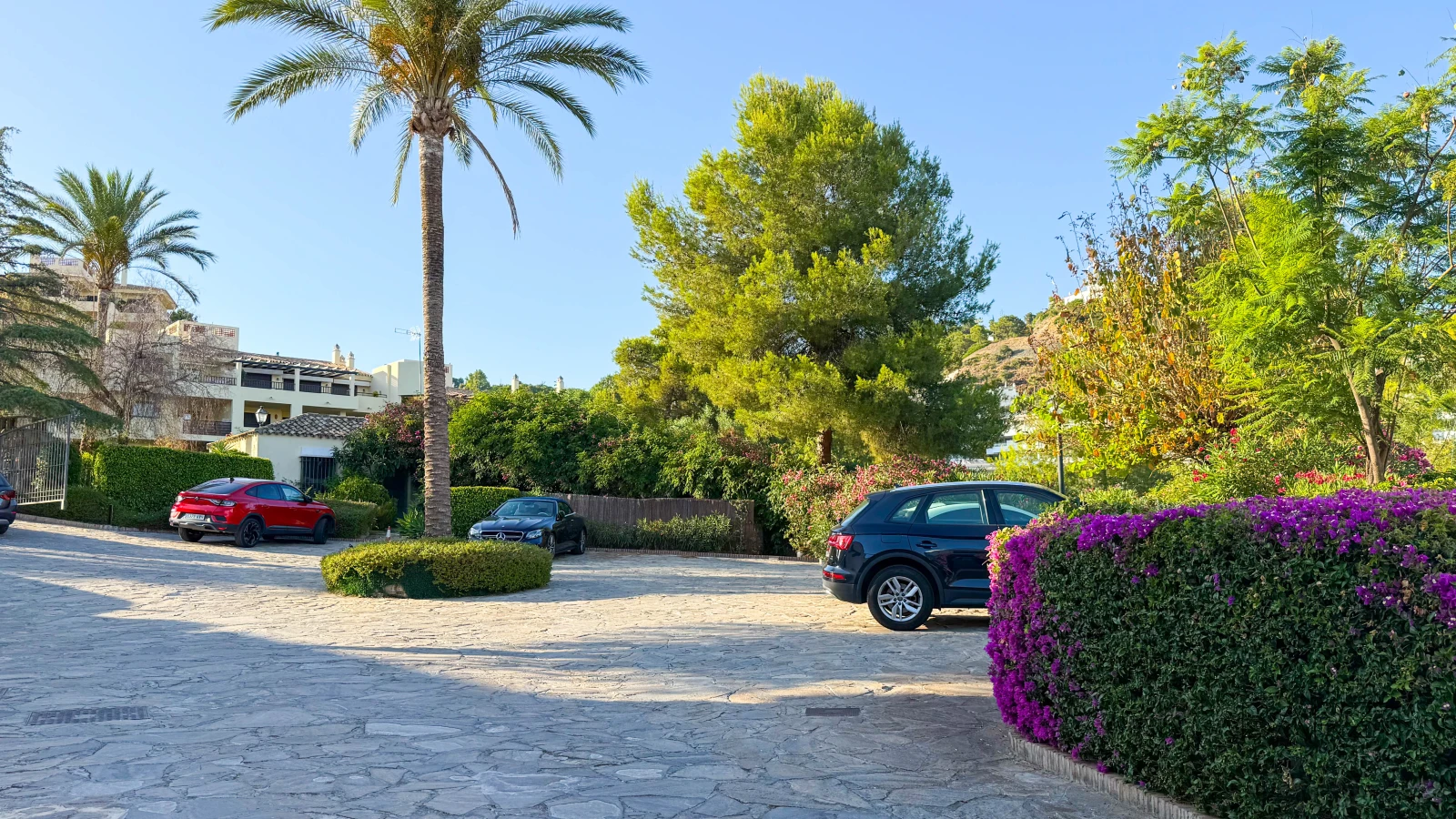 Elegant townhouse in Los Almendros, Los Arqueros Golf with terraces and private gardens — interior, Los Arqueros, Benahavís (17 of 18)
