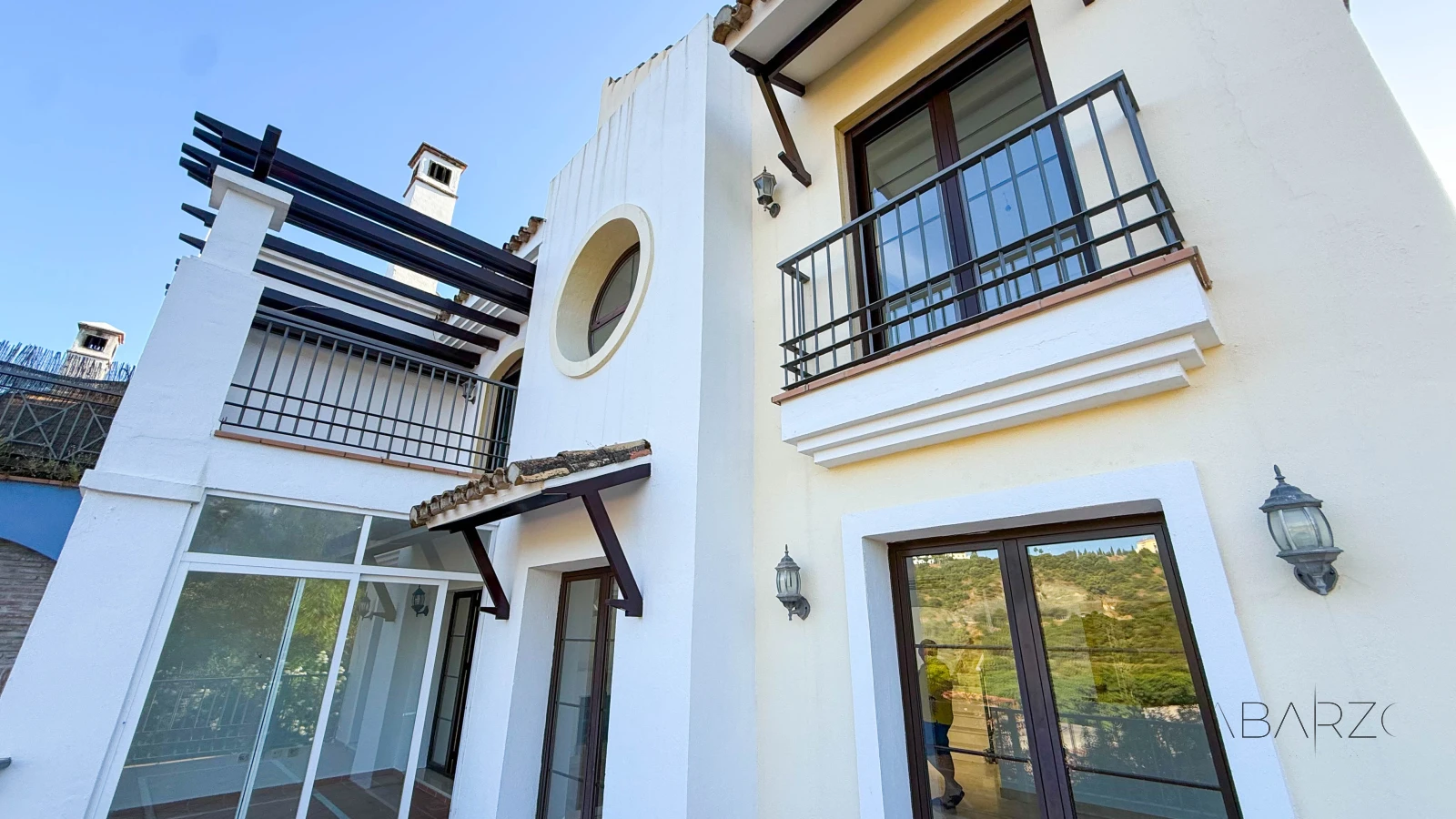 Elegant townhouse in Los Almendros, Los Arqueros Golf with terraces and private gardens — interior, Los Arqueros, Benahavís (5 of 18)