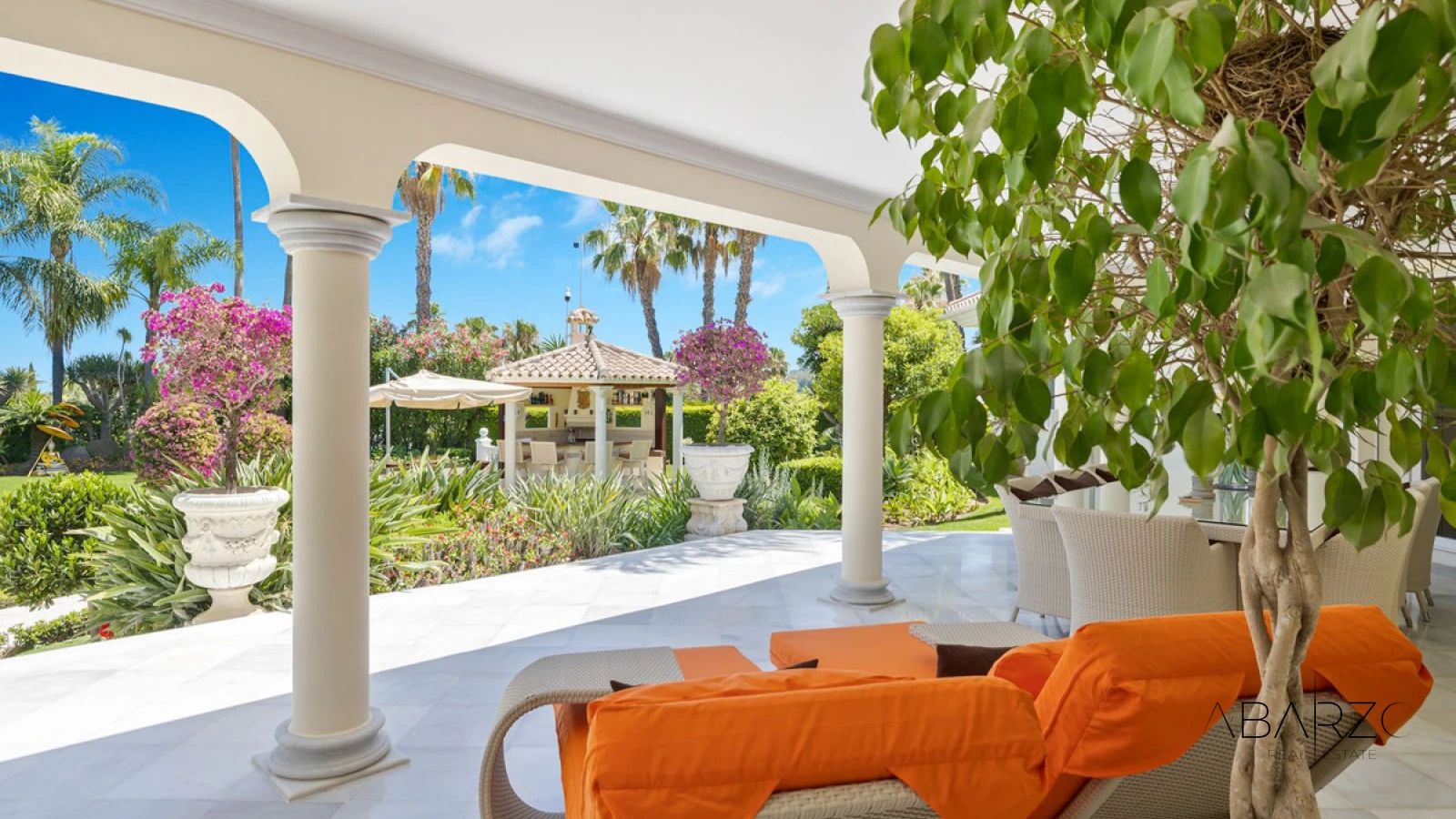 Villa in La Cerquilla, Nueva Andalucía, Marbella with heated pool and garden views — interior, Nueva Andalucía, Marbella (5 of 49)