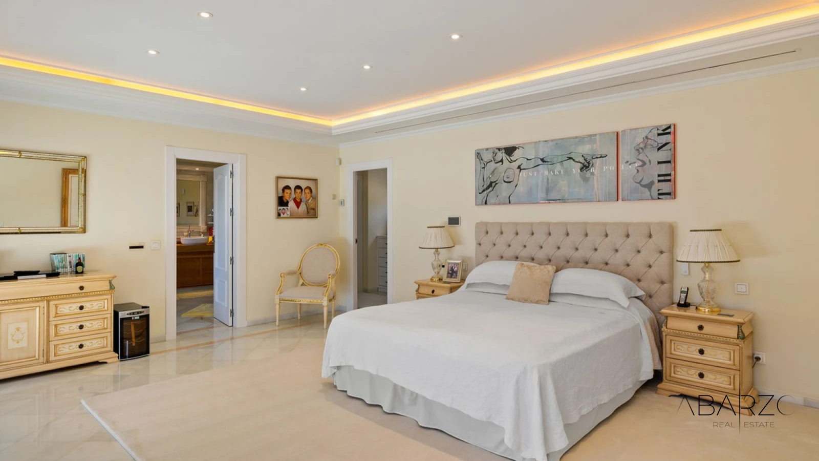 Villa in La Cerquilla, Nueva Andalucía, Marbella with heated pool and garden views — interior, Nueva Andalucía, Marbella (21 of 49)