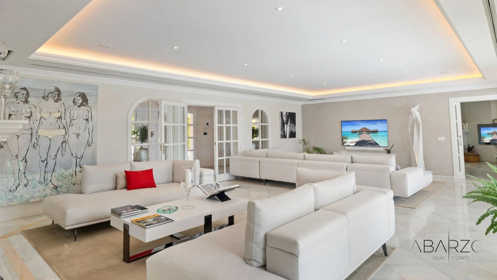 Villa in La Cerquilla, Nueva Andalucía, Marbella with heated pool and garden views — interior, Nueva Andalucía, Marbella (49 of 49)