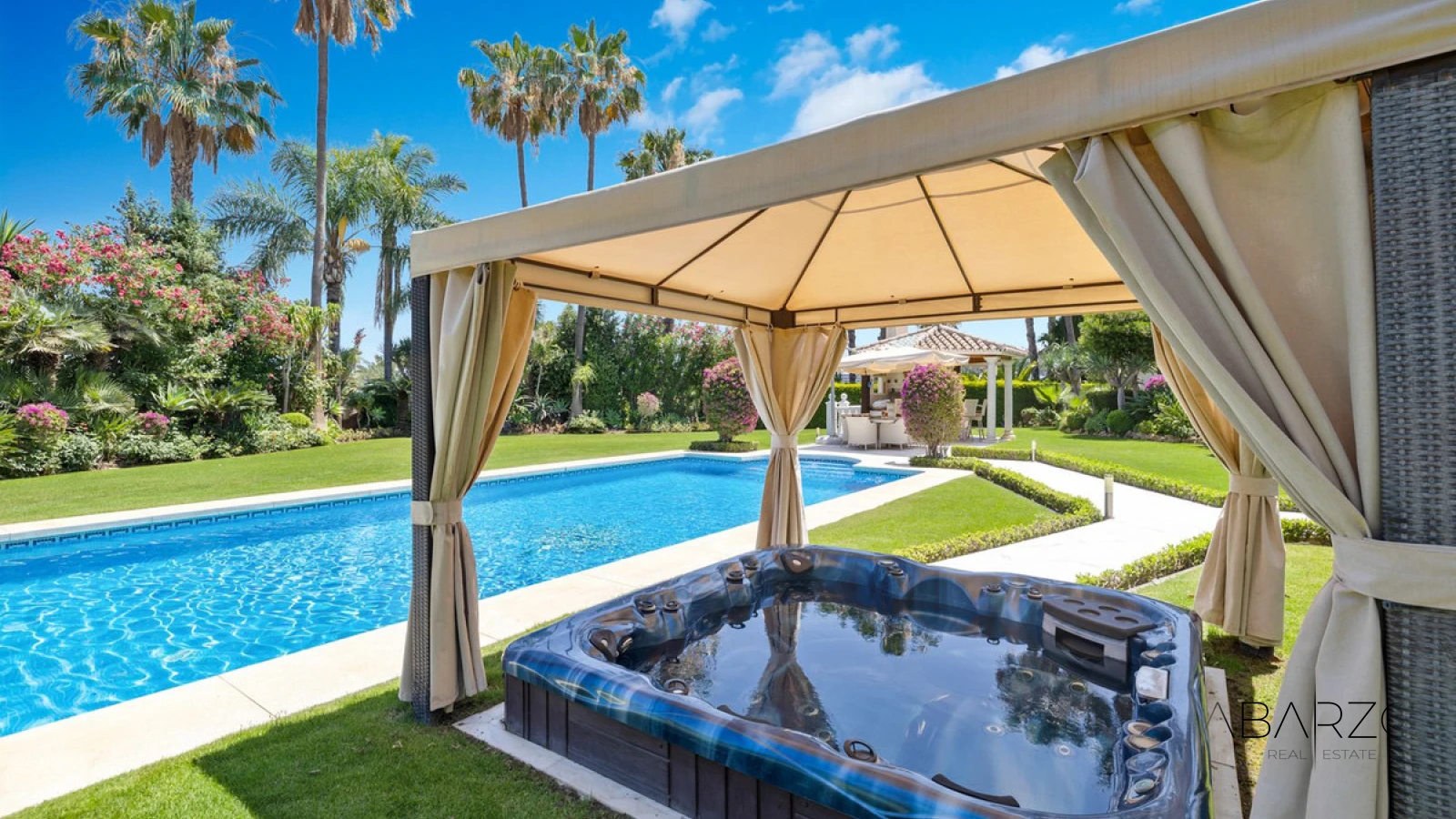Villa in La Cerquilla, Nueva Andalucía, Marbella with heated pool and garden views — interior, Nueva Andalucía, Marbella (9 of 49)