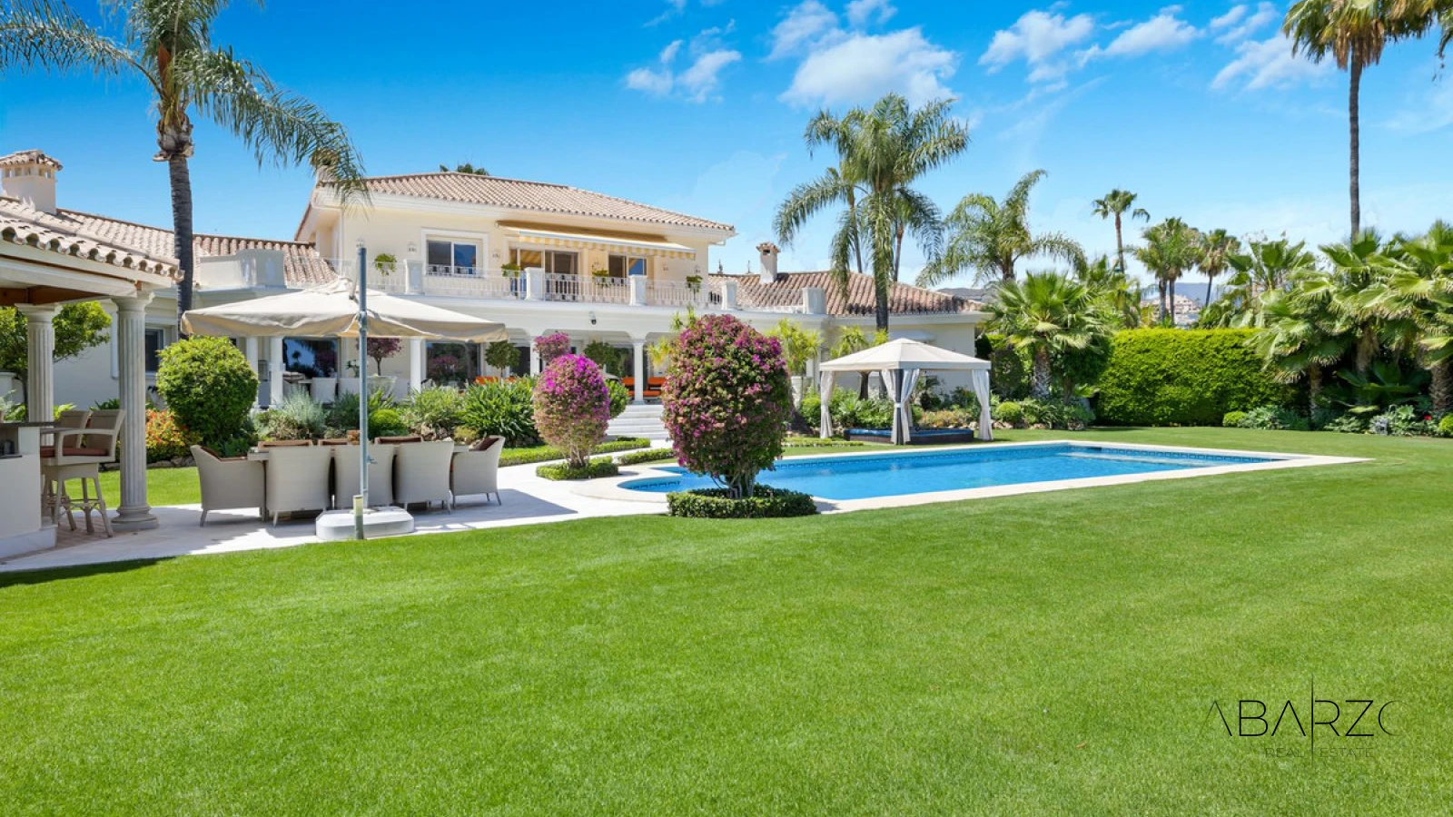 Villa in La Cerquilla, Nueva Andalucía, Marbella with heated pool and garden views — luxury property for sale in Nueva Andalucía, Marbella
