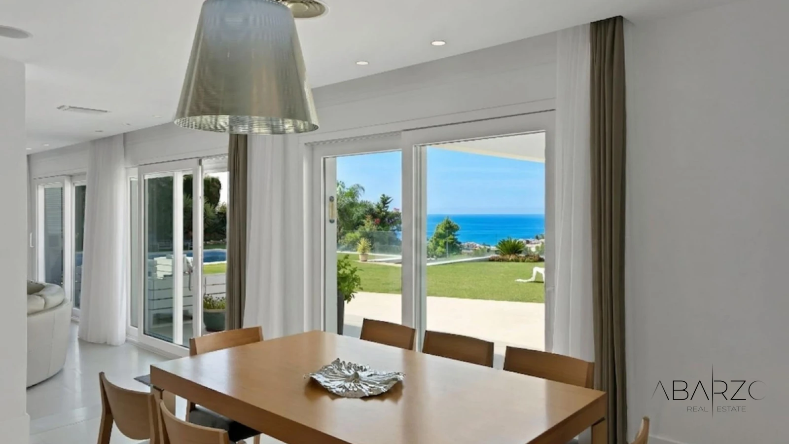 A Contemporary Villa in Marbella Rocío de Nagüeles with Panoramic Mediterranean Views — interior, Golden Mile, Marbella (9 of 49)