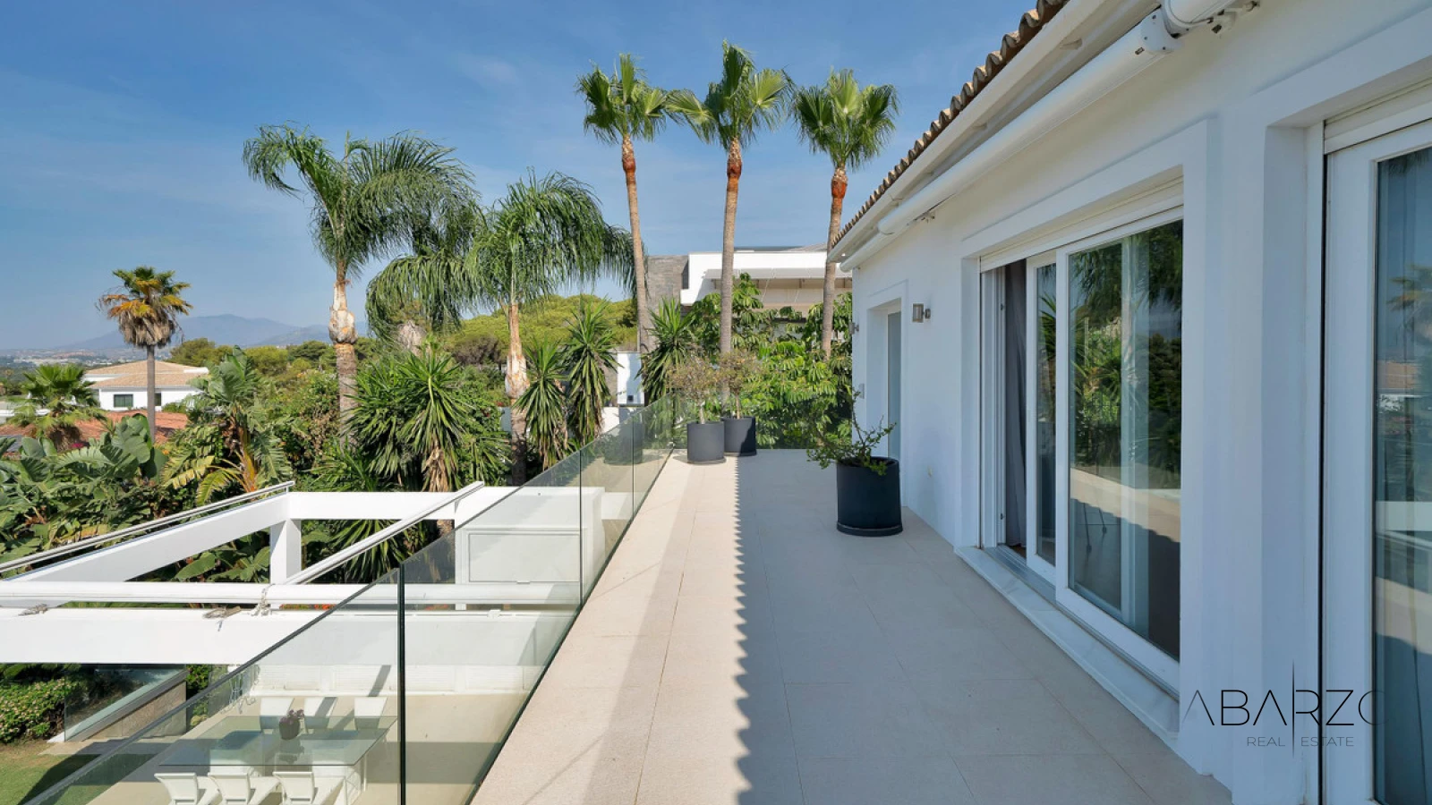 A Contemporary Villa in Marbella Rocío de Nagüeles with Panoramic Mediterranean Views — interior, Golden Mile, Marbella (38 of 49)