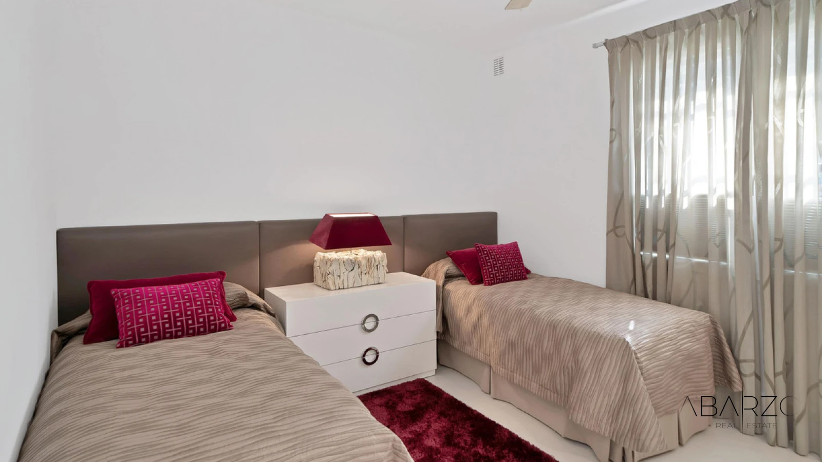 A Contemporary Villa in Marbella Rocío de Nagüeles with Panoramic Mediterranean Views — interior, Golden Mile, Marbella (42 of 49)