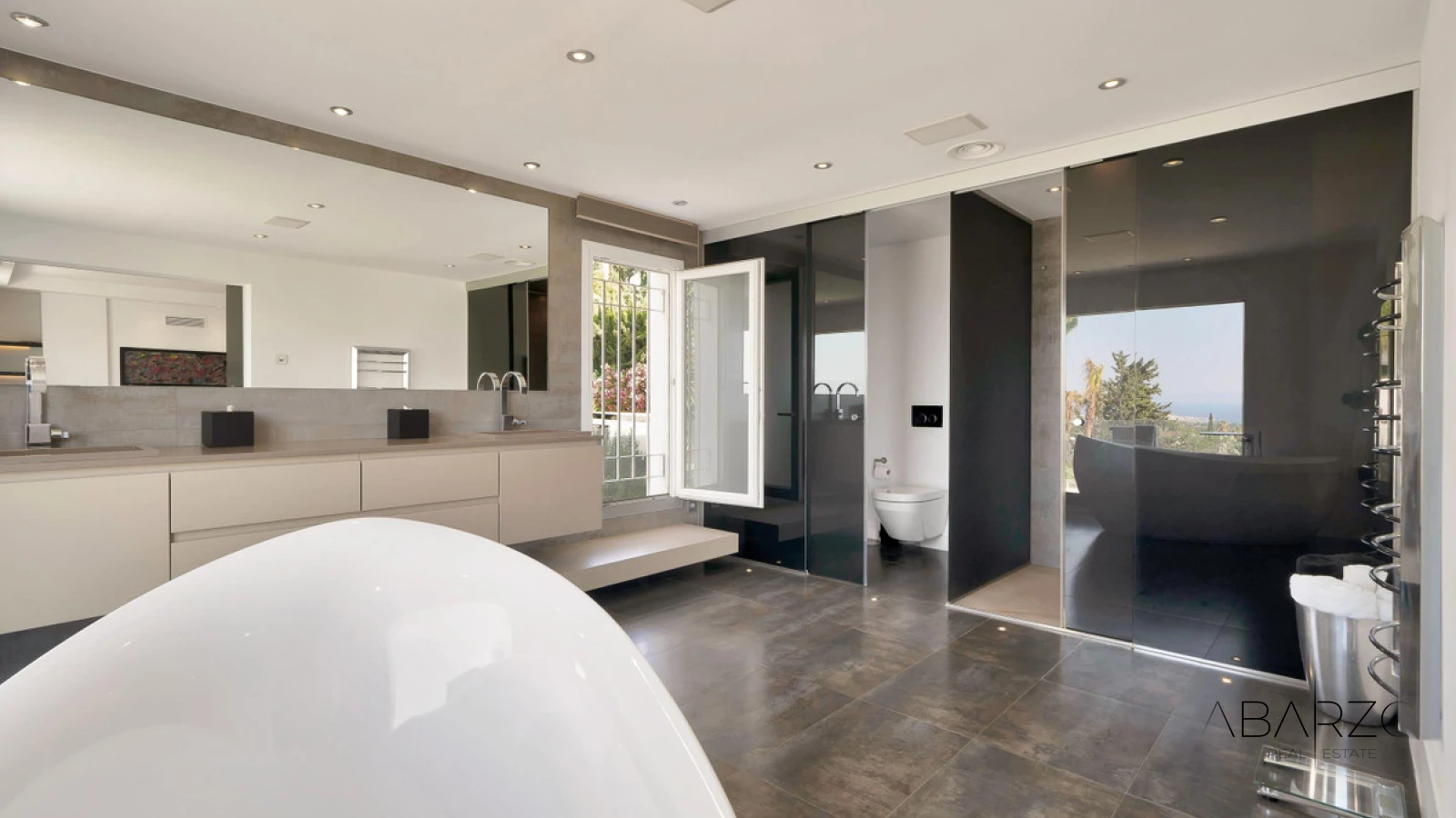 A Contemporary Villa in Marbella Rocío de Nagüeles with Panoramic Mediterranean Views — interior, Golden Mile, Marbella (41 of 49)