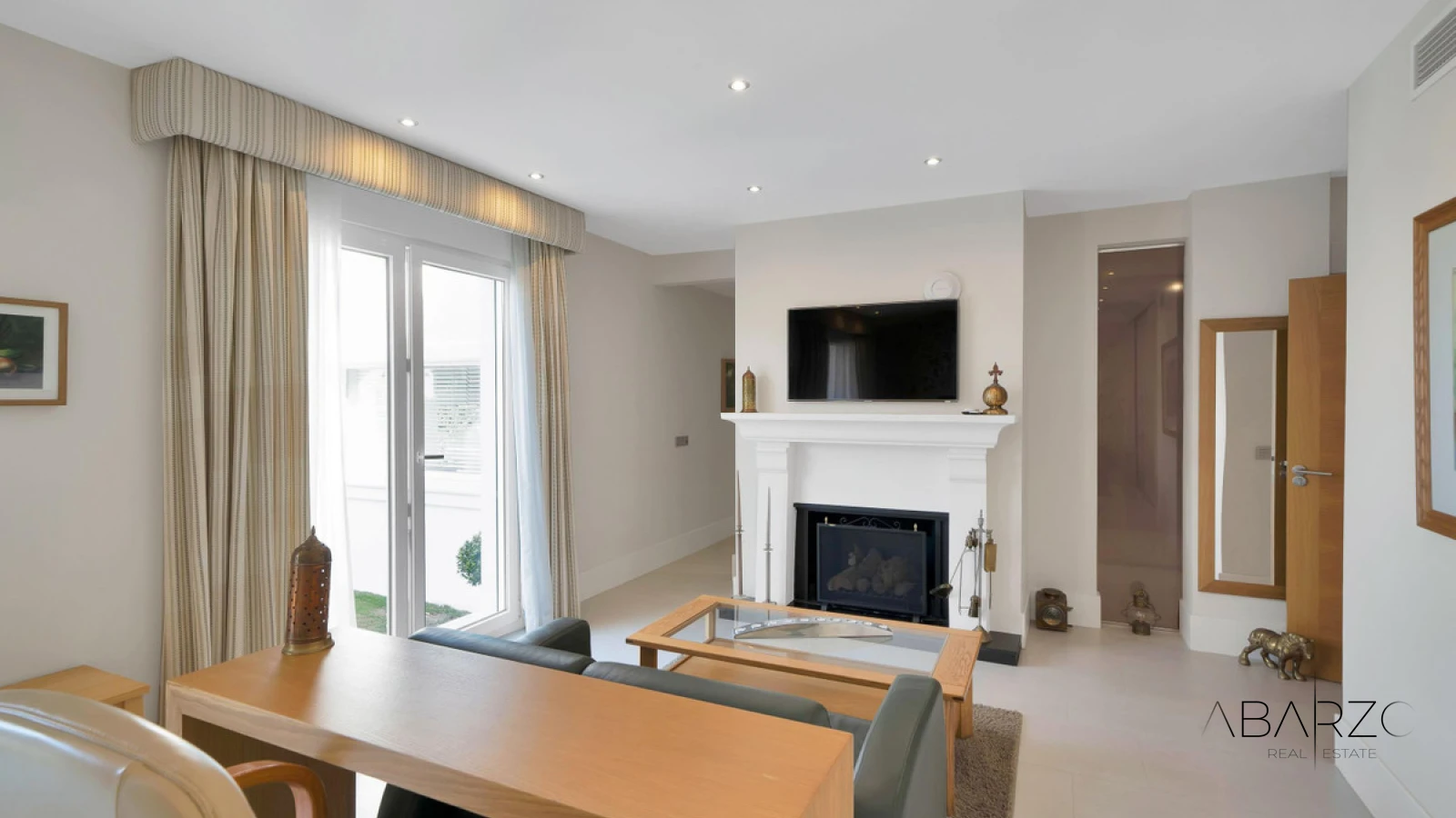 A Contemporary Villa in Marbella Rocío de Nagüeles with Panoramic Mediterranean Views — interior, Golden Mile, Marbella (28 of 49)