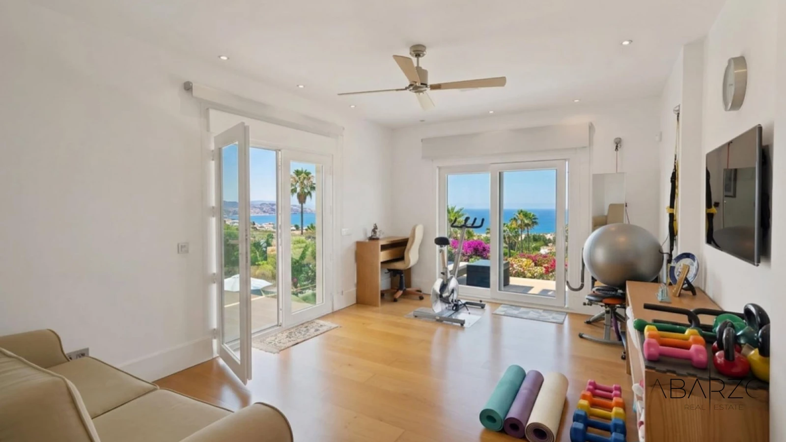 A Contemporary Villa in Marbella Rocío de Nagüeles with Panoramic Mediterranean Views — interior, Golden Mile, Marbella (46 of 49)