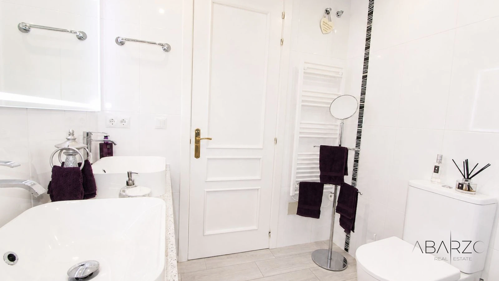 Luxury Corner Duplex Penthouse with Panoramic Sea Views in Elviria Hills, Marbella East — interior, Marbella East, Marbella (24 of 48)